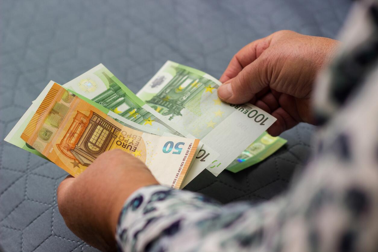 Rund 44 100 Falsche Banknoten Im Umlauf Das Sollten Sie Bei Falschgeld