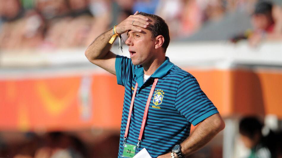 Bei der WM 2011 war Kleiton Lima Trainer der brasilianischen Nationalmannschaft der Frauen.