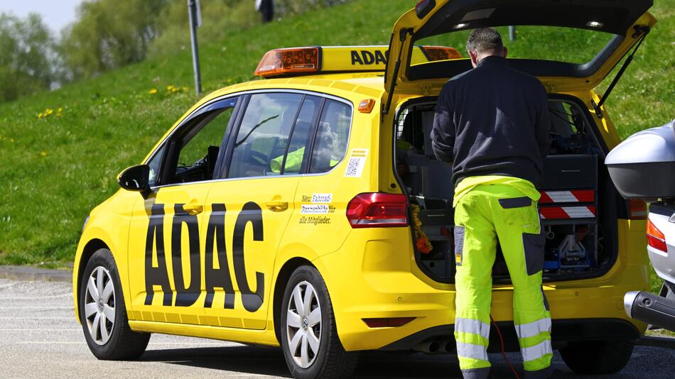 ADAC Einsatzfahrzeu