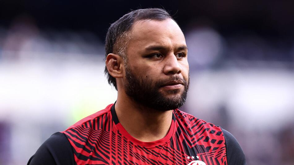 Rugby-Spieler Billy Vunipola konnte auf Mallorca nur von mehreren Polizeibeamten gestoppt werden.