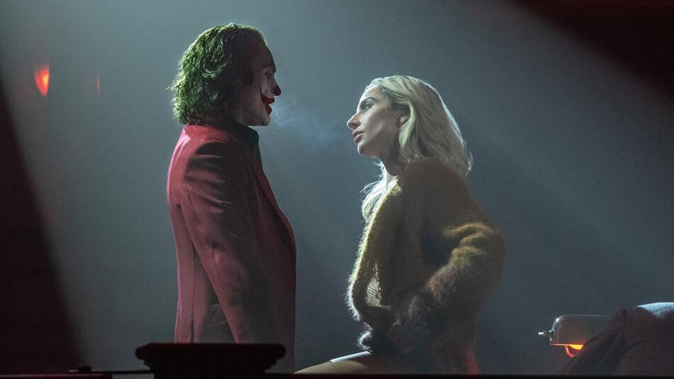 Das neue Albtraumpaar Gothams: Joaquin Phoenix als Joker und Lady Gaga als Harley Quinn.