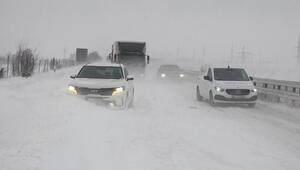 "Elli" bringt Schneechaos - Fernverkehr soll wieder laufen