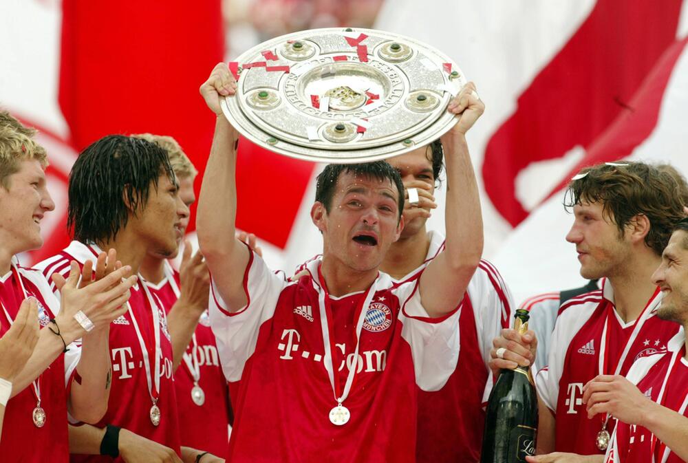 Willy Sagnol (M.) feierte mit dem FC Bayern große Erfolge.