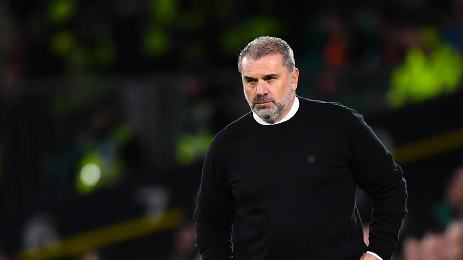 Celtic Glasgows Trainer Ange Postecoglou am 25. Oktober 2022 im Spiel gegen Schachtjar Donezk