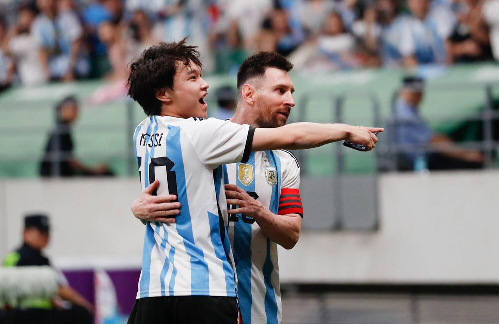 Diesen Moment mit Idol Lionel Messi am 15. Juni 2023 in Peking vergisst der chinesische Fan niemals