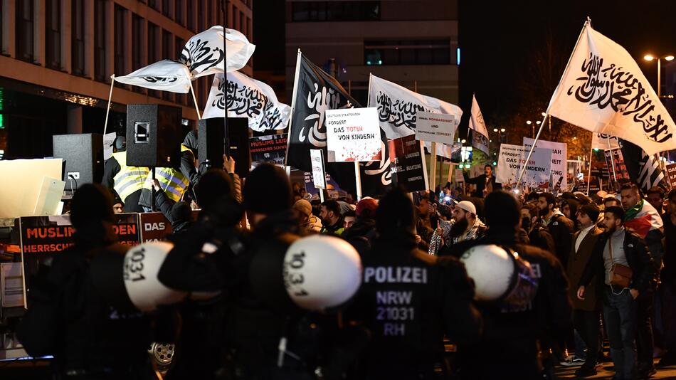 Großdemonstration, Essen, Pro-Plästina Demo, Nahostkonflikt, Politik