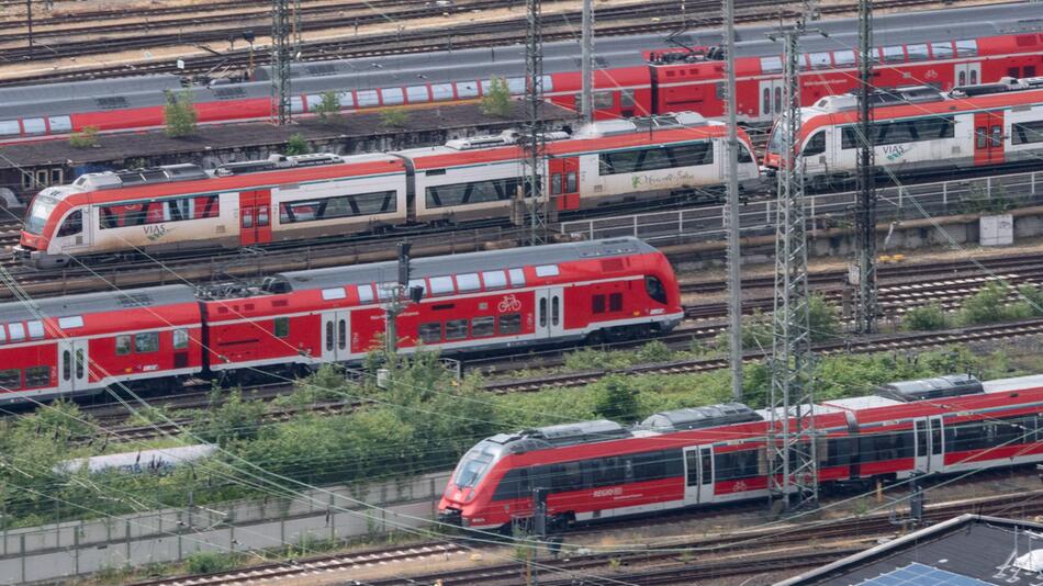 Nahverkehrszüge der Bahn in Frankfurt