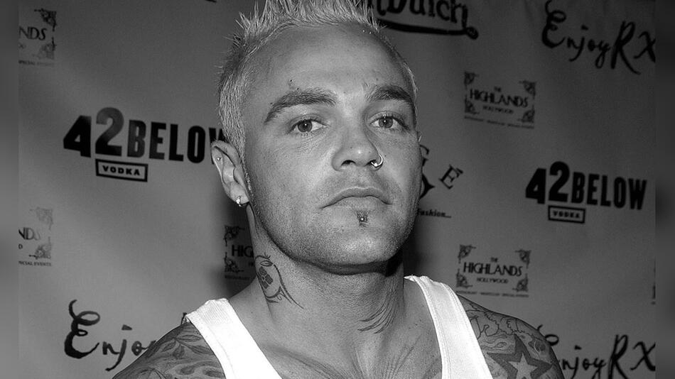 Seth Binzer alias Shifty Shellshock (1974-2024) ist tot.