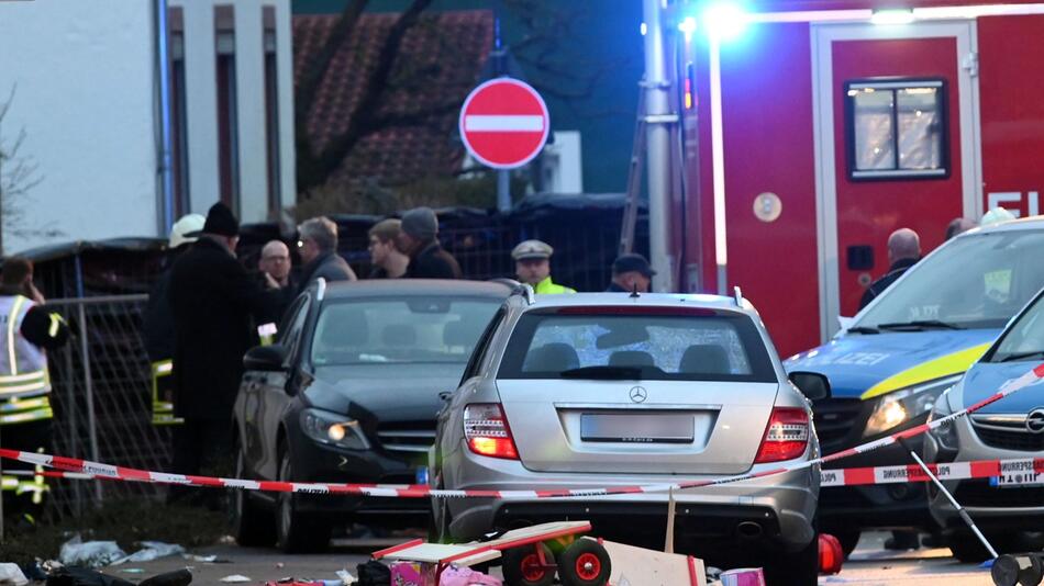 Autoattacke auf Rosenmontagsumzug in Volkmarsen