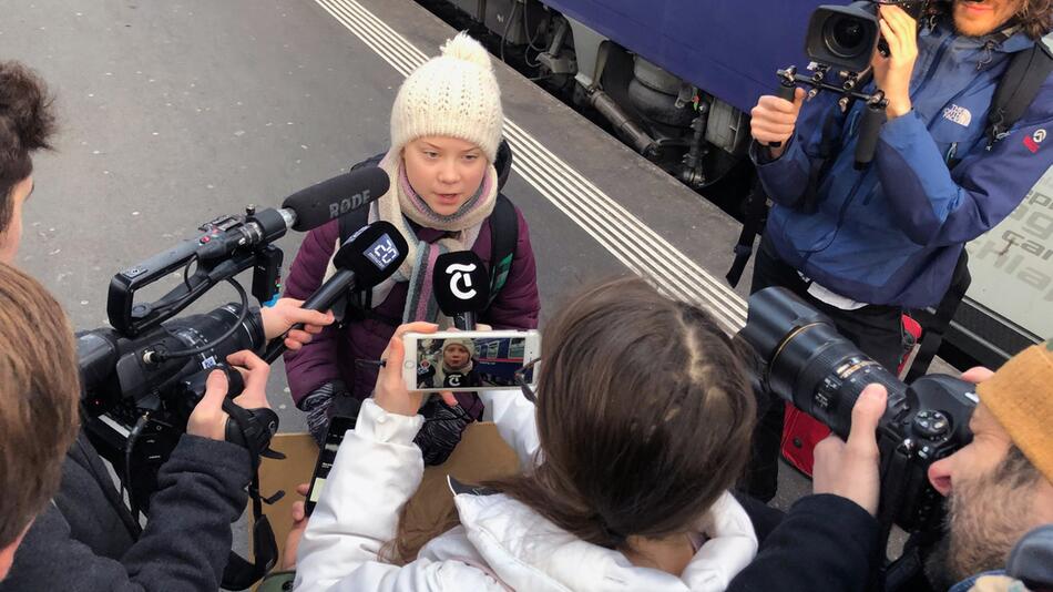 65 Stunden Fahrzeit: Klimaaktivistin reist mit dem Zug nach Davos