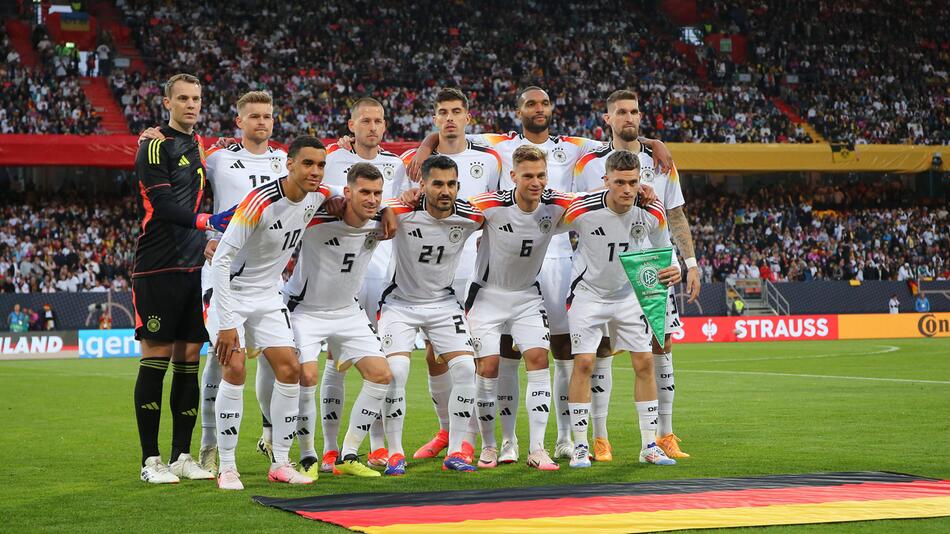 Das DFB-Mannschaftsfoto vor dem Testspiel gegen die Ukraine