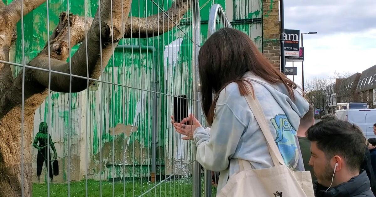 Neuestes Banksy-Werk mit weißer Farbe beschmiert | 1&1