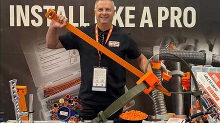 Passt nicht in viele Werkzeugkästen: Größter Kabelbinder der Welt