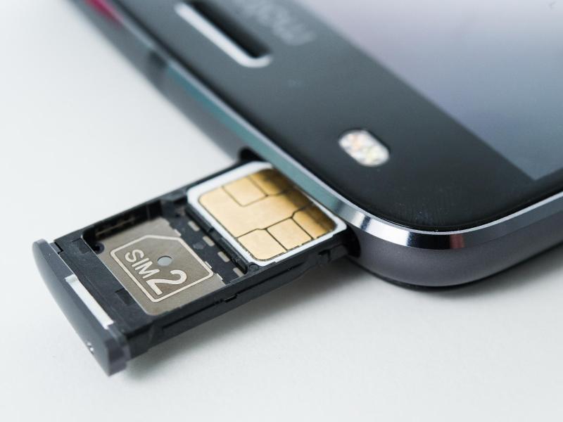 Kraft der zwei Karten: Das bieten Dual-SIM-Telefone  1&1