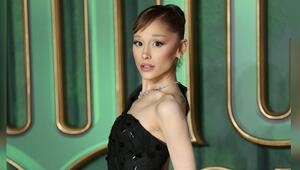 Ariana Grande bei einer "Wicked"-Premiere.