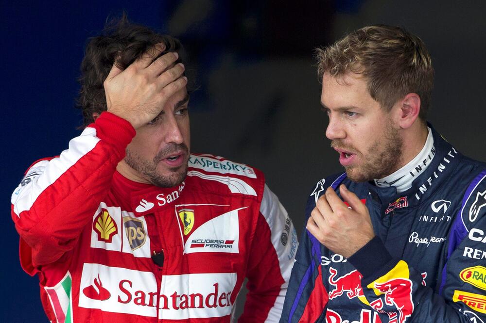 Fernando Alonso (l) und Sebastian Vettel