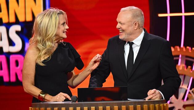 Barbara Schöneberger und Stefan Raab in ihrer neuen Samstagabendshow "Wer weiß wie wann was war?".