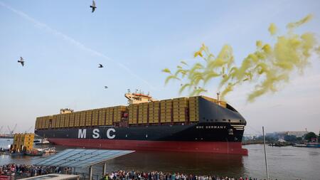 Hafenspektakel bei Taufe der "MSC Germany"