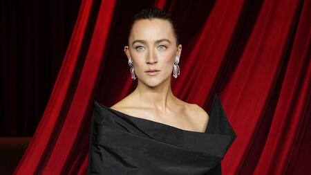 Als Saoirse Ronan den Witz der Männer kommentiert, wird es kurz still