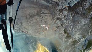 Highspeed-Flug: Gleitschirmflieger rasen über die Schweizer Alpen