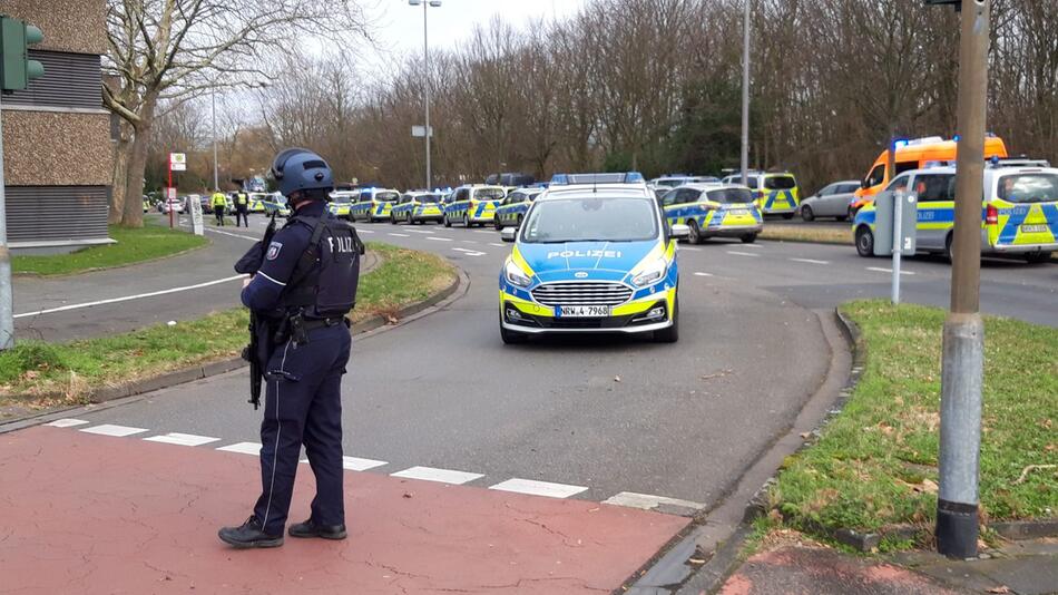 Polizeieinsatz an Kölner Schule