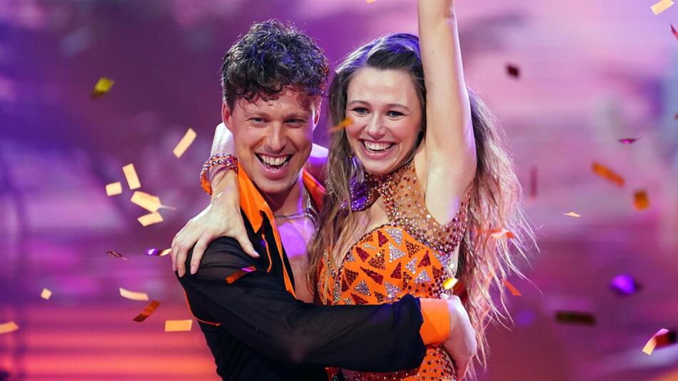 Ann-Kathrin Bendixen und Valentin Lusin tanzen bei "Let's Dance".