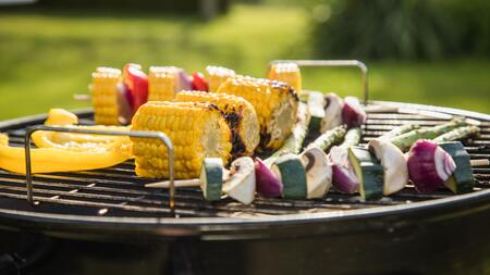 Gesünder und leichter grillen mit der 50-25-25-Regel
