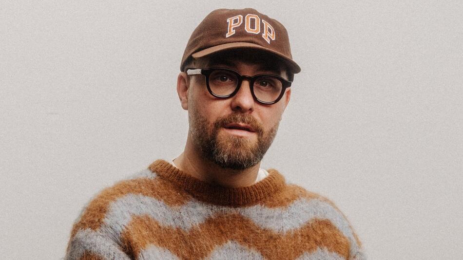 Mark Forster wird bei dem Show-Event "American Ice Football" in Mannheim als Musik-Act auftreten.