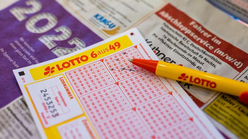 Lotto 2021: Neun Millionäre und 39 Millionen Tippscheine