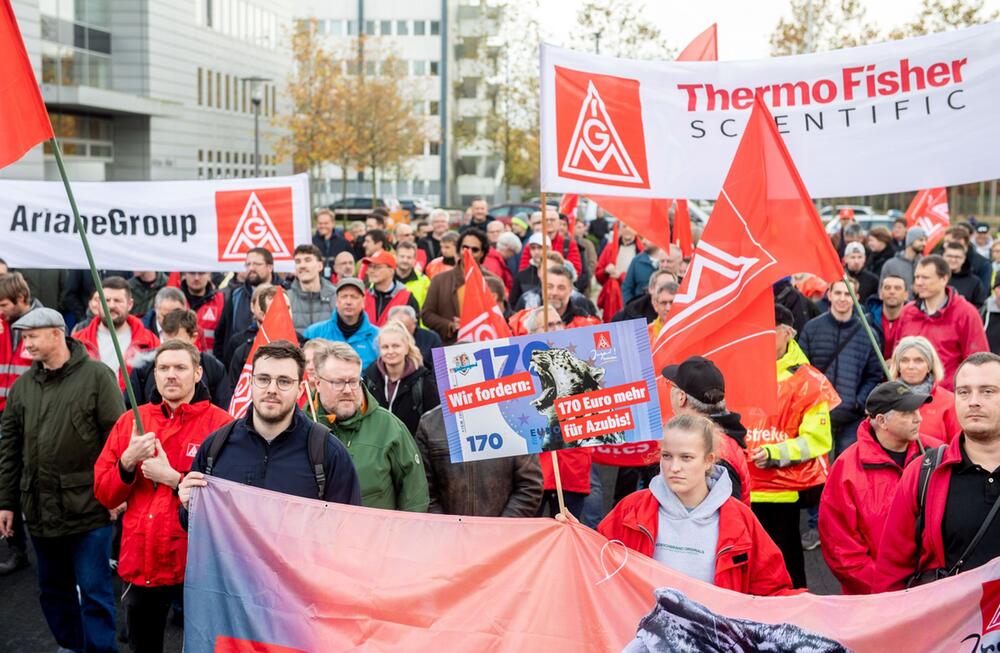 Warnstreik in der Metall- und Elektroindustrie - Bremen