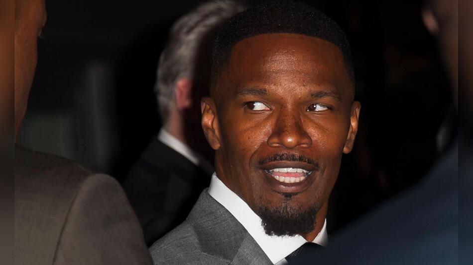 Jamie Foxx hat gerade darüber gesprochen, dass er einen Schlaganfall erlitten hat. Nun erlebte ...