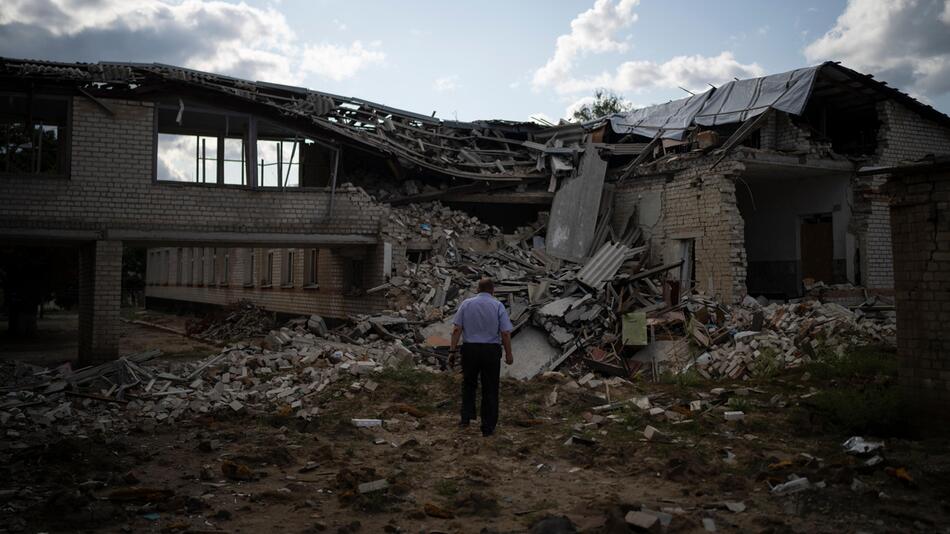 Zerstörtes Gebäude in Kupjansk