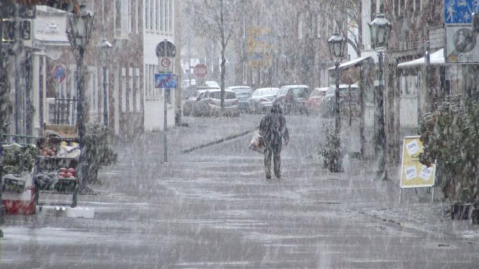 Schneefälle in vielen Städten in Nordrhein-Westfalen