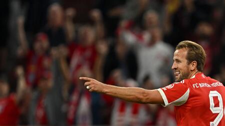Hattrick von Kane: Bayern mit Machtdemonstration zum Auftakt