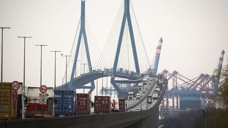 Spediteure werfen Regierung Aktionismus bei Spritpreisen vor