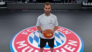 Anton Gavel