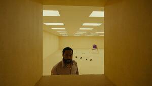 Verwinkelt, verschachtelt, verstörend: Clark (Chiwetel Ejiofor) entdeckt die "Backrooms".