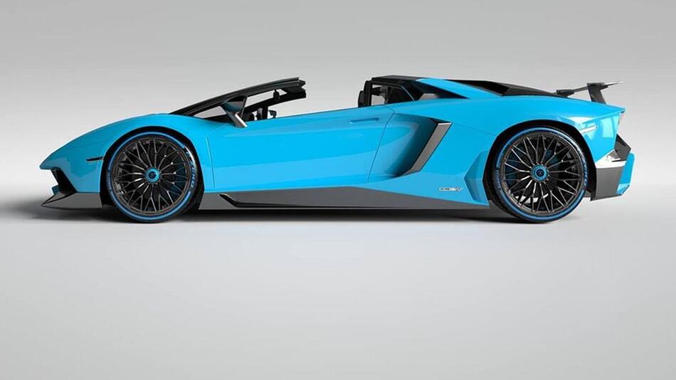 Vitesse AuDessus Lamborghini Aventador SV