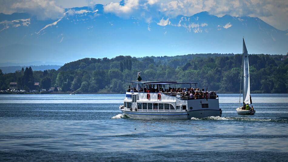 Ausflügler auf Passagierschiff