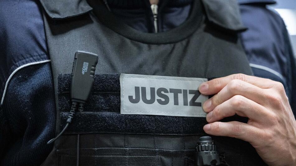 Justiz