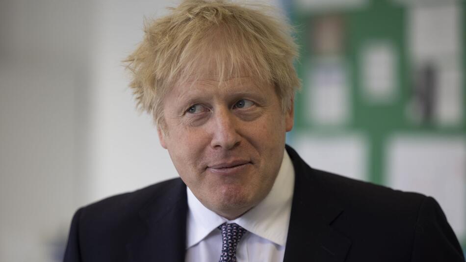 Britischer Premierminister Johnson besucht Schule
