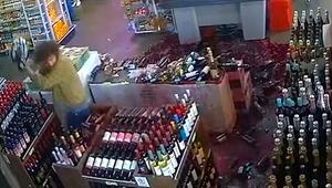 Kartenzahlung abgelehnt: Mann zerschlägt Dutzende Weinflaschen in Brasilien