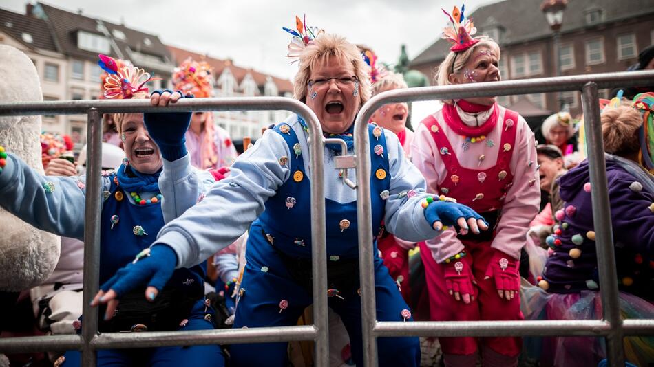 Weiberfastnacht - Düsseldorf