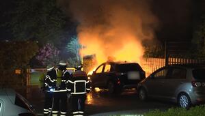 Reihe mutmaßlicher Brandstiftungen: Großeinsatz in Hamburg
