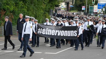 250 Teilnehmende bei Kundgebung gegen Gewalt gegen Polizei