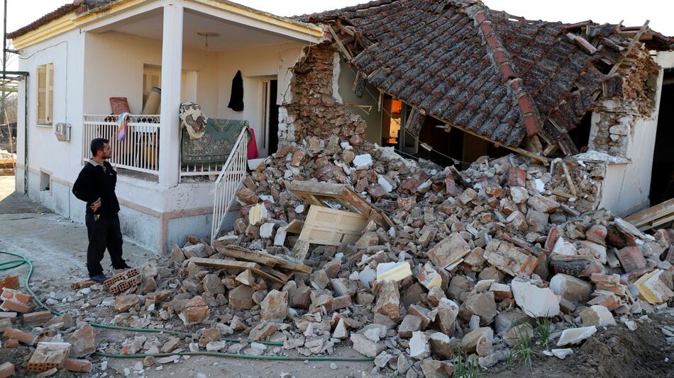 Starkes Erdbeben erschüttert Mittel- und Nordgriechenland