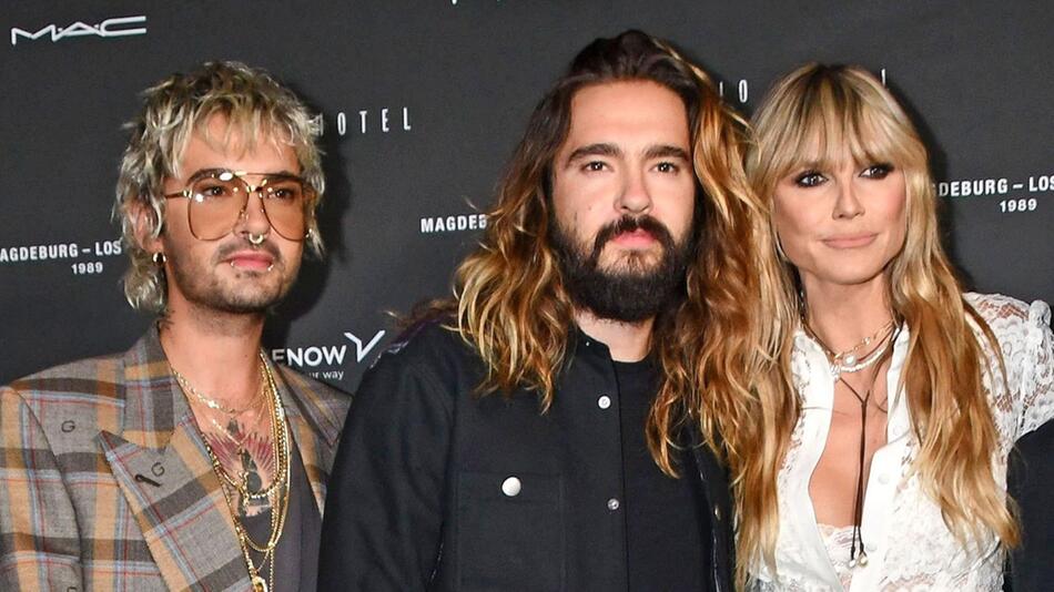 Bill Kaulitz (l.) beschenkte sich und seinen Bruder Tom zum 50. Geburtstag von Heidi Klum gleich ...