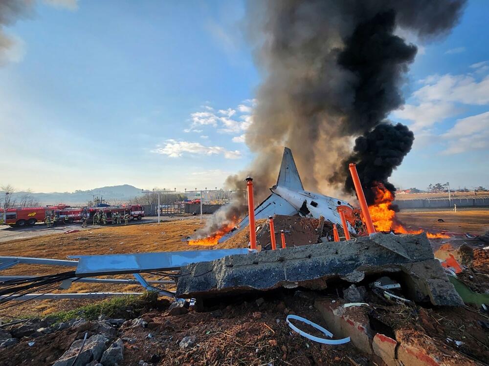 Passagierflugzeug in Südkorea verunglückt