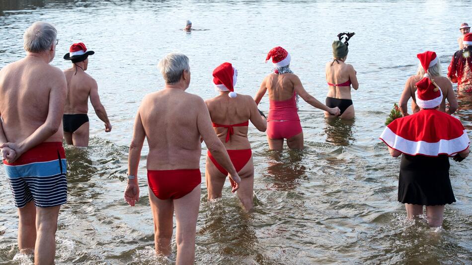 Weihnachtsbaden im Orankesee