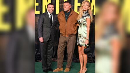 Familienauftritt für Guy Ritchie: Mit Frau und Sohn bei Premierenfeier